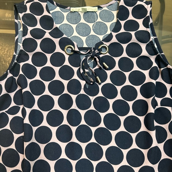 Laura Petite Light sleeveless Polkadot Top - Picture 4 of 4